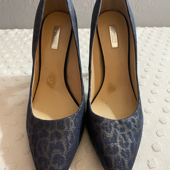 GUESS Blue Leopard Print Stilettos - Picture 2 of 16